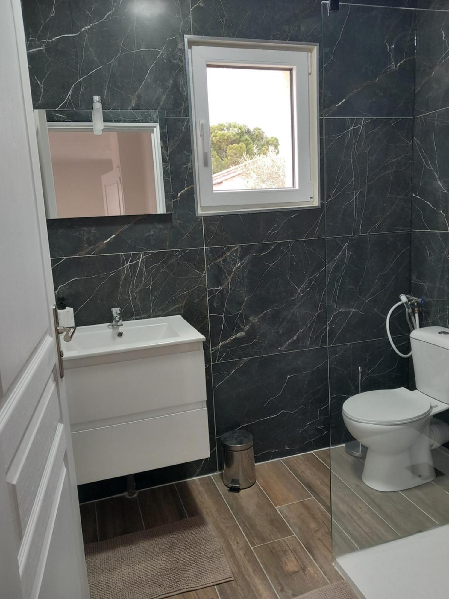Appartement Independant Dans Une Villa Miramas Eksteriør bilde